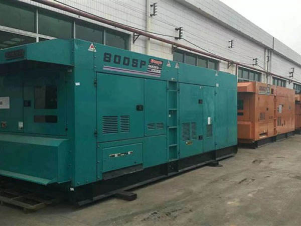 300KW低噪音發(fā)電機組出租